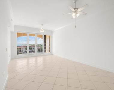 20 Orange Avenue - Photo Thumbnail 14