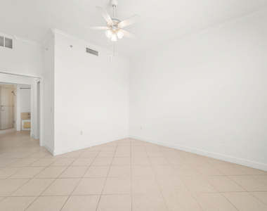 20 Orange Avenue - Photo Thumbnail 17