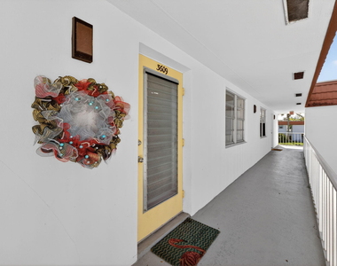 1225 Nw 21st Street - Photo Thumbnail 2