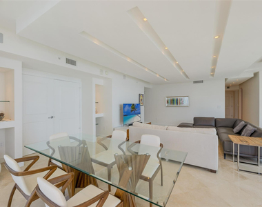 3101 S Ocean Drive - Photo Thumbnail 5