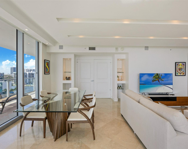 3101 S Ocean Drive - Photo Thumbnail 4