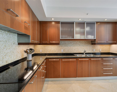 3101 S Ocean Drive - Photo Thumbnail 7