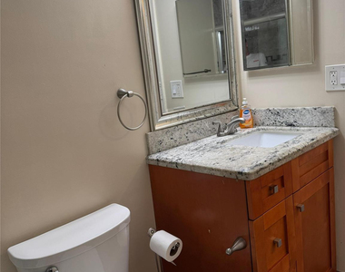1407 Ne 56th Street - Photo Thumbnail 10