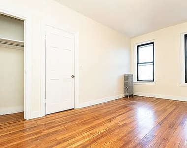 151-10 35th Avenue - Photo Thumbnail 1