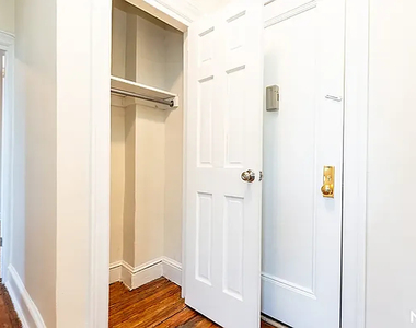 151-10 35th Avenue - Photo Thumbnail 6