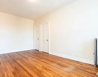 151-10 35th Avenue - Photo Thumbnail 3