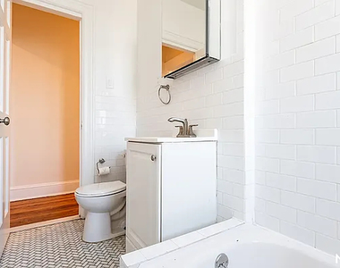 151-10 35th Avenue - Photo Thumbnail 4