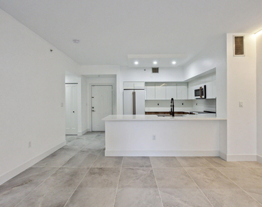 250 Ne 3rd Avenue - Photo Thumbnail 24