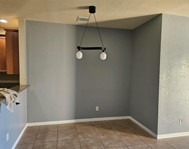 9082 Plymouth Place - Photo Thumbnail 4