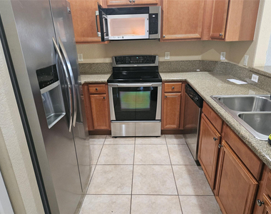 9082 Plymouth Place - Photo Thumbnail 6