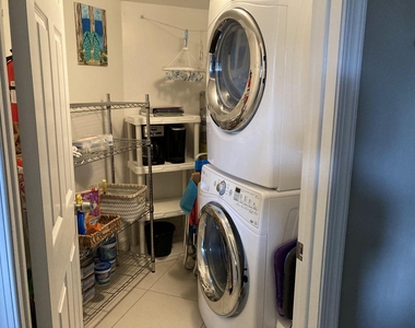 2455 Lindell Boulevard - Photo Thumbnail 19