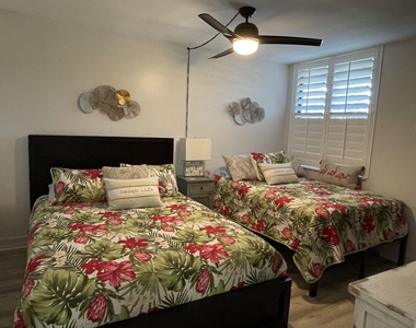 2455 Lindell Boulevard - Photo Thumbnail 14