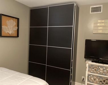 2455 Lindell Boulevard - Photo Thumbnail 15