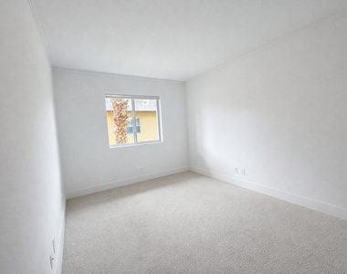 2660 Ne 8th Avenue - Photo Thumbnail 9