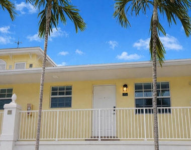2660 Ne 8th Avenue - Photo Thumbnail 2