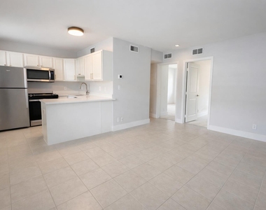 2660 Ne 8th Avenue - Photo Thumbnail 5