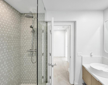 5581 Ne 31st Avenue - Photo Thumbnail 33