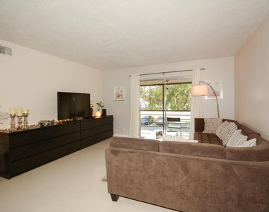 1231 Nw 13th Street - Photo Thumbnail 5