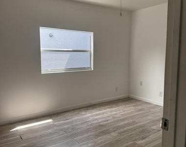 5201 Sw 31st Street - Photo Thumbnail 8