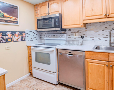 3710 Inverrary Drive - Photo Thumbnail 3