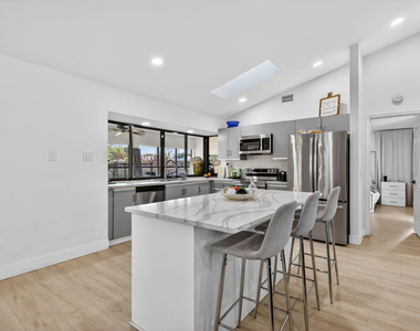 481 Sw Aster Road - Photo Thumbnail 11