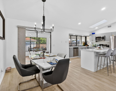 481 Sw Aster Road - Photo Thumbnail 17