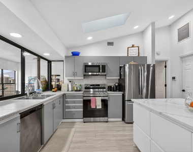 481 Sw Aster Road - Photo Thumbnail 14