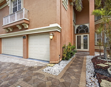 1724 Annandale Circle - Photo Thumbnail 7