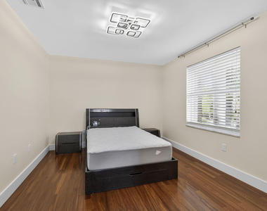 1724 Annandale Circle - Photo Thumbnail 59