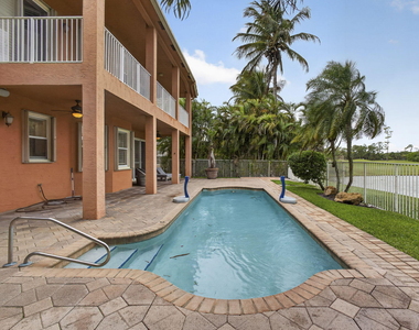 1724 Annandale Circle - Photo Thumbnail 78