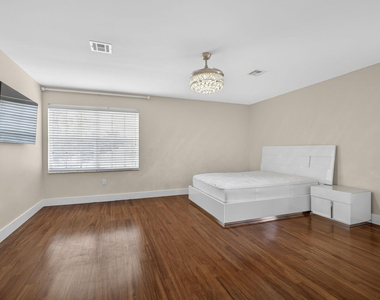 1724 Annandale Circle - Photo Thumbnail 67