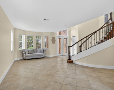 1724 Annandale Circle - Photo Thumbnail 13