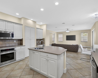 1724 Annandale Circle - Photo Thumbnail 33