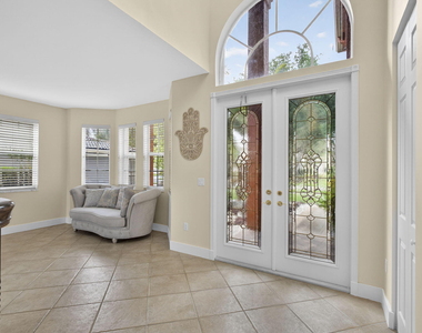 1724 Annandale Circle - Photo Thumbnail 10