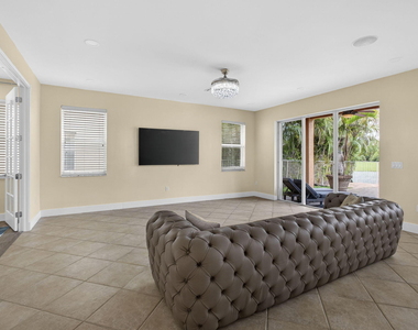 1724 Annandale Circle - Photo Thumbnail 18