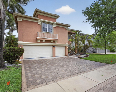 1724 Annandale Circle - Photo Thumbnail 3