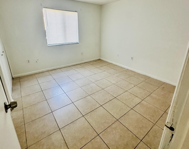 6054 Forest Hill Boulevard - Photo Thumbnail 9