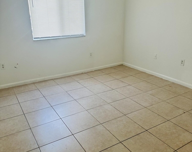 6054 Forest Hill Boulevard - Photo Thumbnail 13