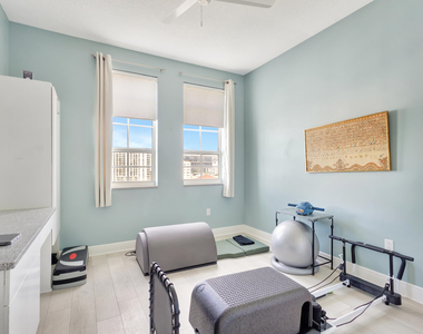 410 Evernia Street - Photo Thumbnail 18