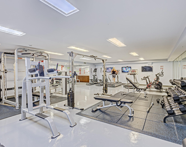 410 Evernia Street - Photo Thumbnail 32