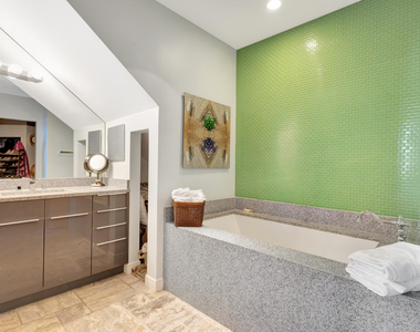 410 Evernia Street - Photo Thumbnail 17