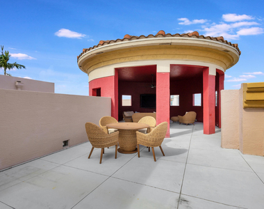 410 Evernia Street - Photo Thumbnail 19
