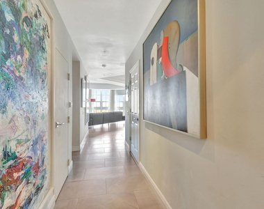 410 Evernia Street - Photo Thumbnail 5