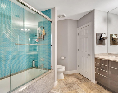 410 Evernia Street - Photo Thumbnail 13