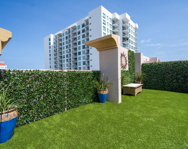 410 Evernia Street - Photo Thumbnail 4