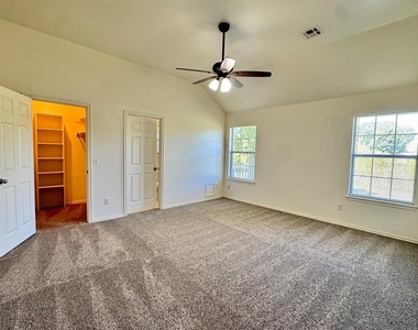 17609 Gold Drive - Photo Thumbnail 14