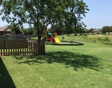 17609 Gold Drive - Photo Thumbnail 23