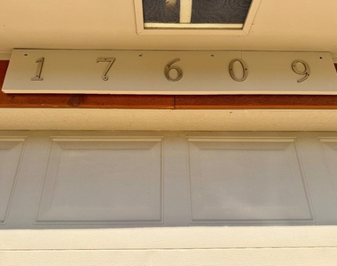 17609 Gold Drive - Photo Thumbnail 1