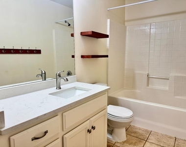 17609 Gold Drive - Photo Thumbnail 12