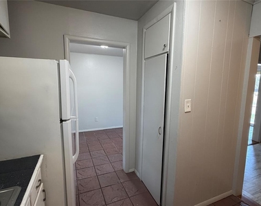 3929 Nw 32nd Street - Photo Thumbnail 21